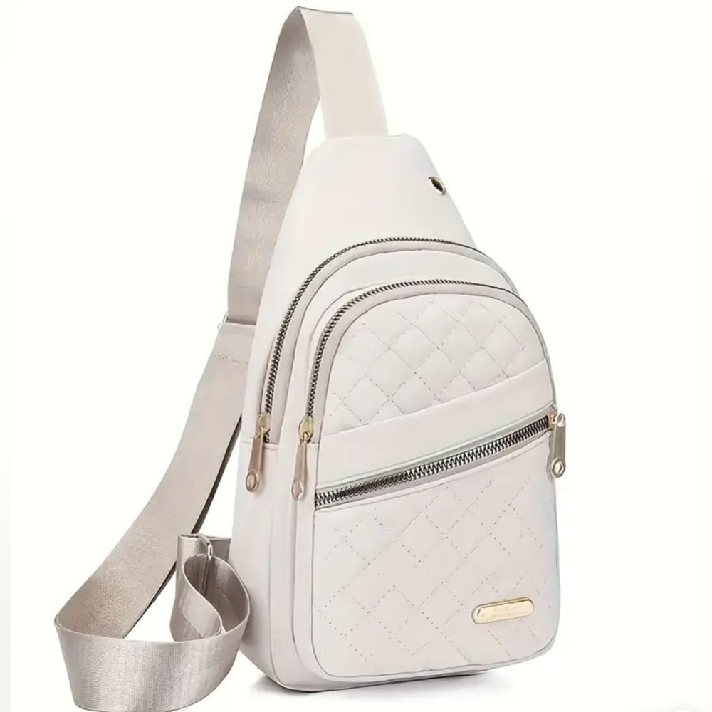 Quilted Sling Bag 🔥NWOT🔥